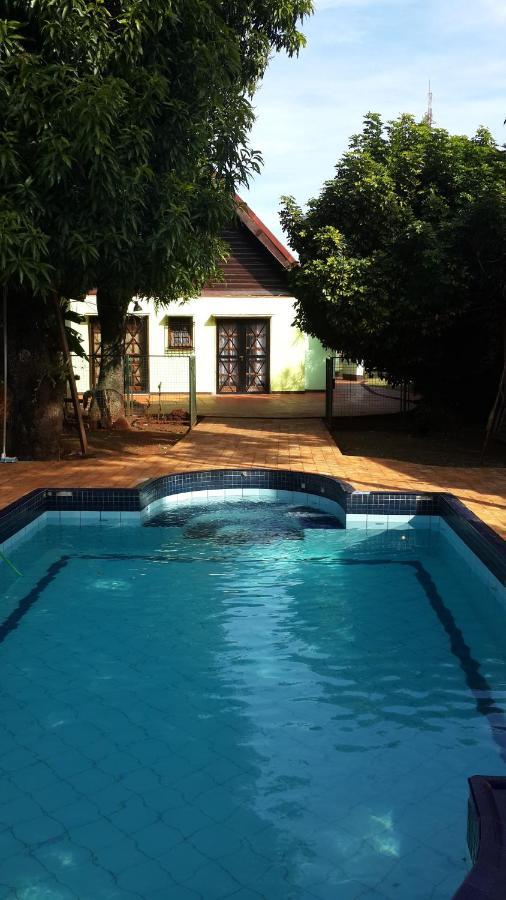 Casa Folks - Bed And Breakfast Puerto Iguazu Exterior photo